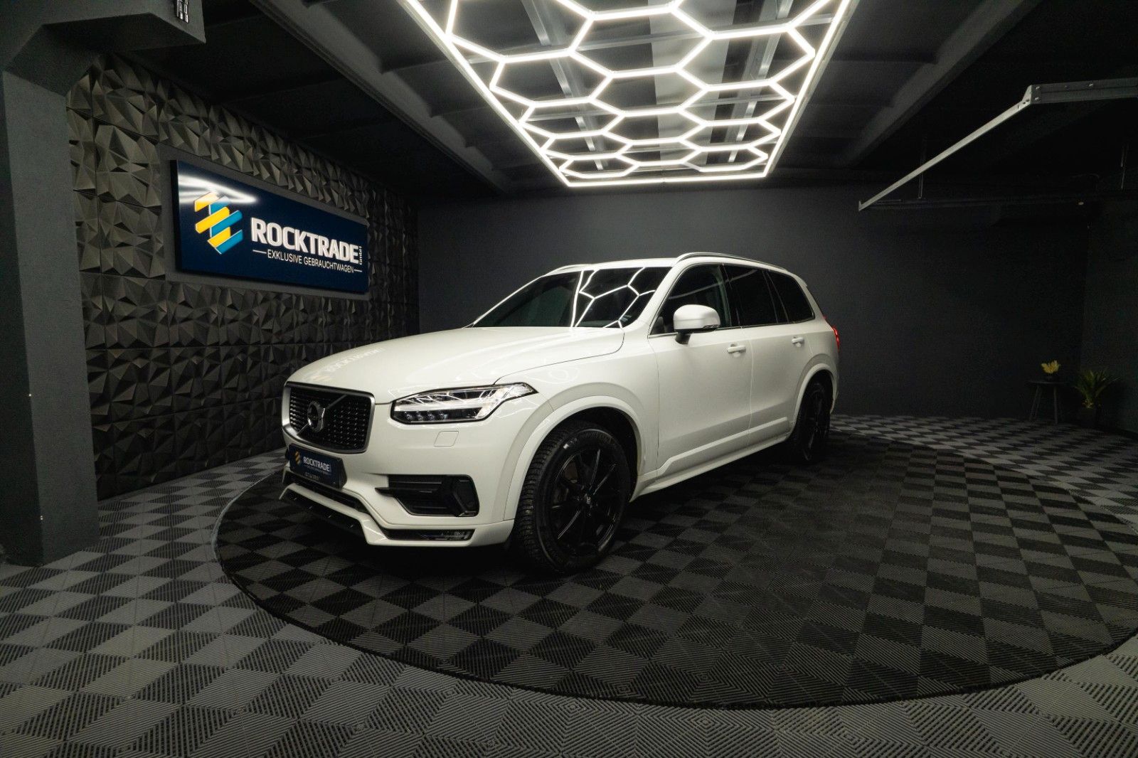 Fahrzeugabbildung Volvo XC90 R Design AWD Night-Paket | ACC | LED | DAB+