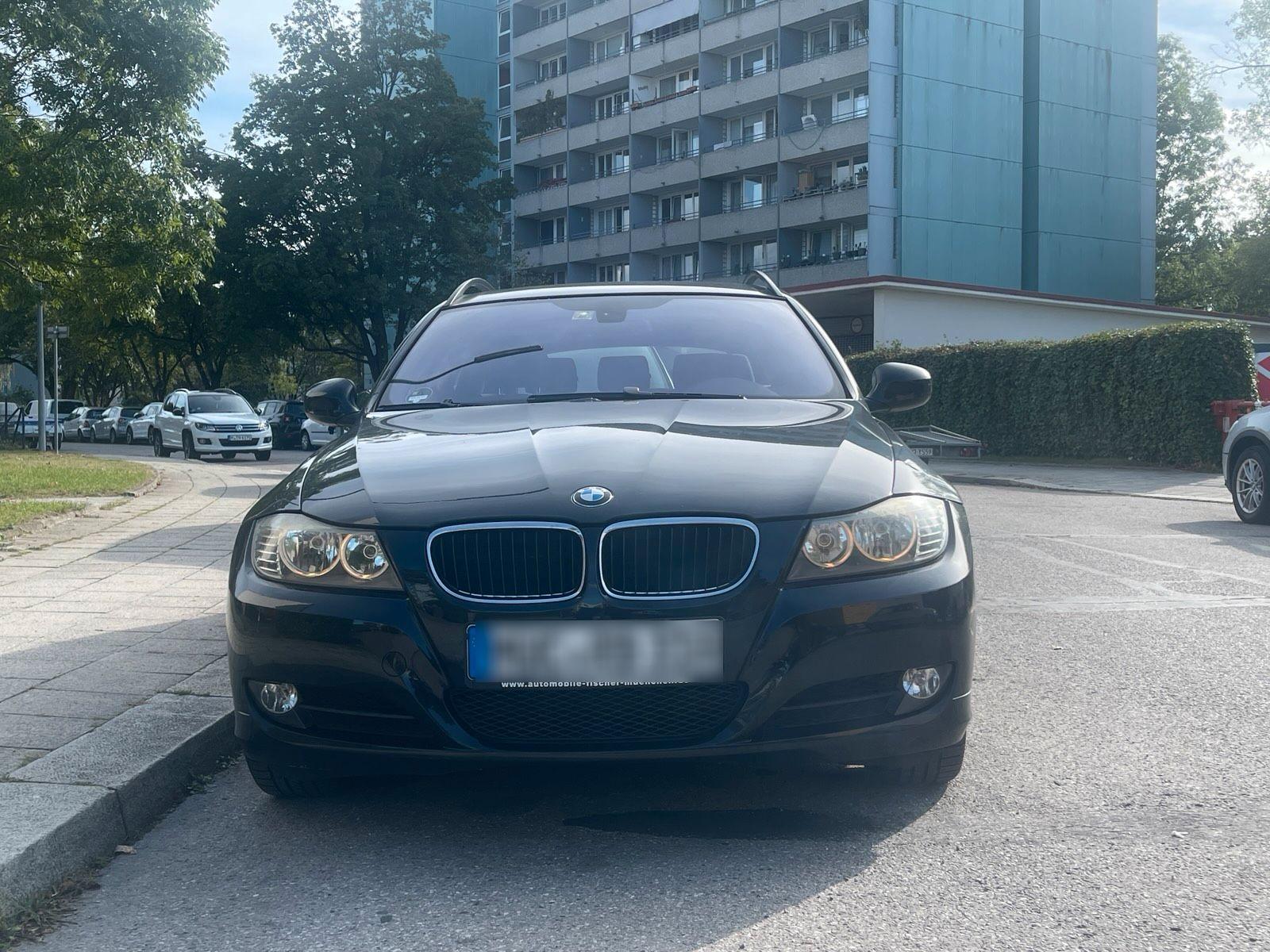 BMW 318 2009 — photo 9