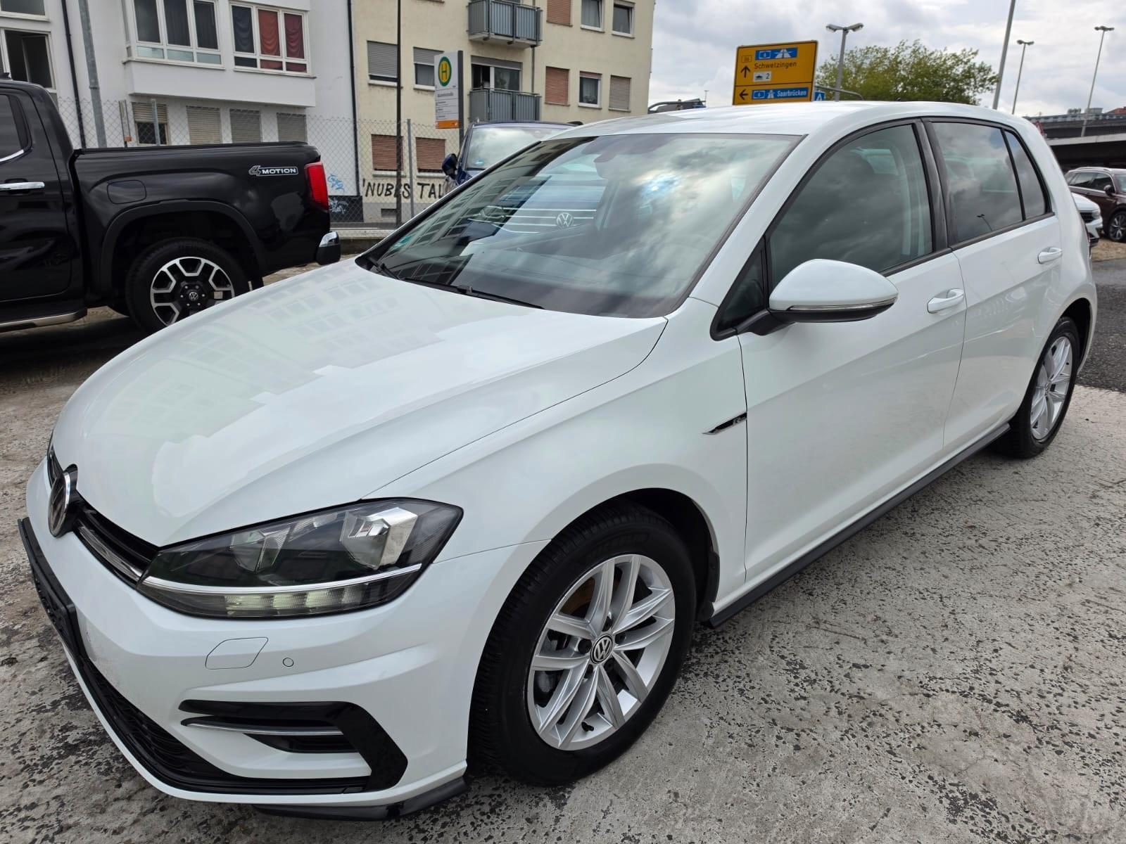 Volkswagen Golf VII Lim. Comfortline BMT 1,5 TSI R-LINE