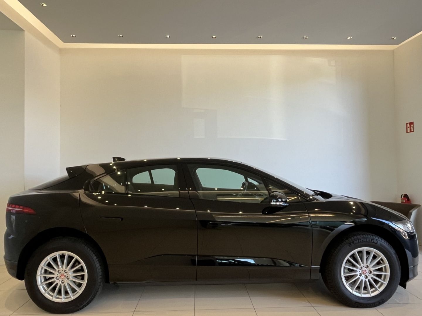 Fahrzeugabbildung Jaguar I-Pace EV400 S StandHZG Panorama Meridian