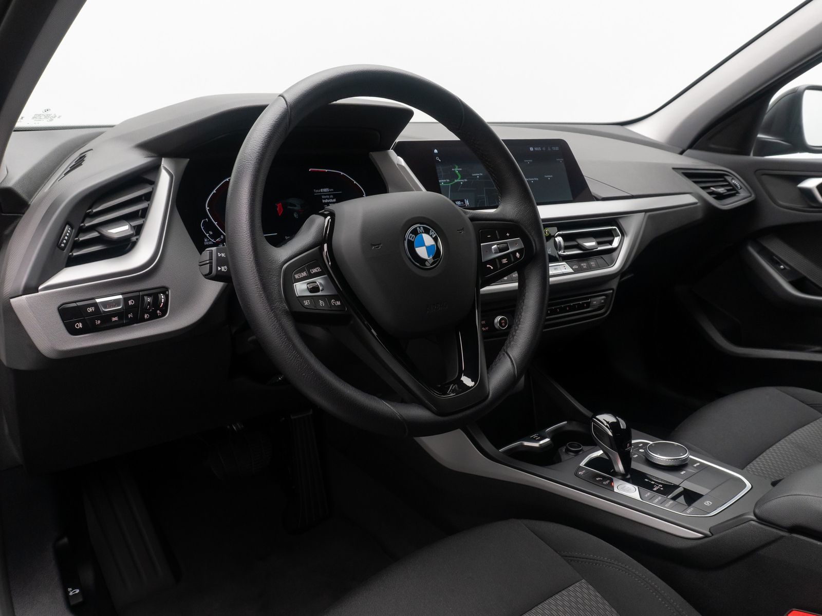 Fahrzeugabbildung BMW 118d Advantage PDC GeschwindigReg DAB CockpitPro