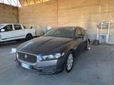 Jaguar XE 2.0 D Turbo Pure - Jaguar XE Pure mit Diesel-Antrieb