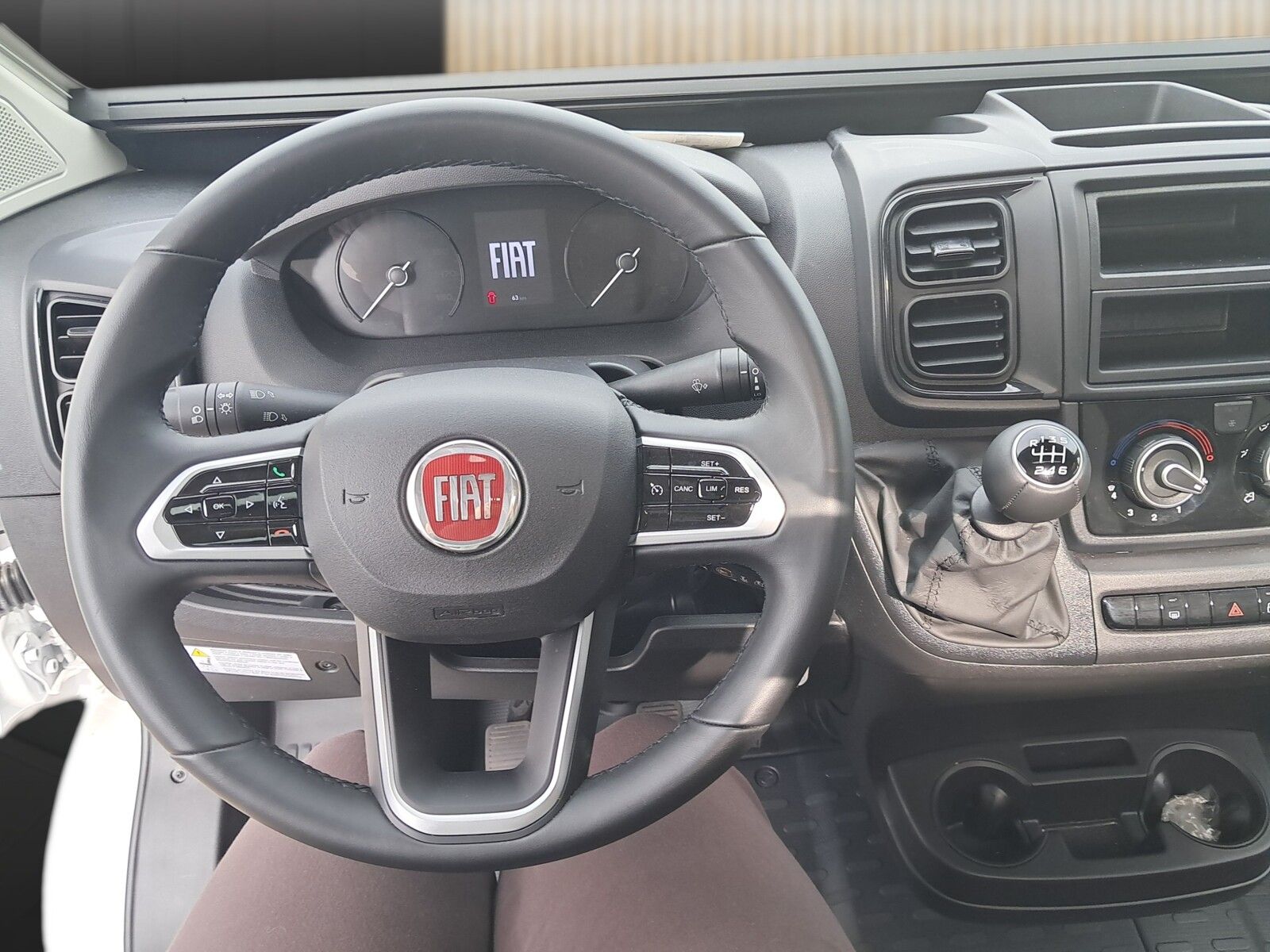 Fahrzeugabbildung Karmann Davis Lifestyle DA 591 LS Panoramadachfenster