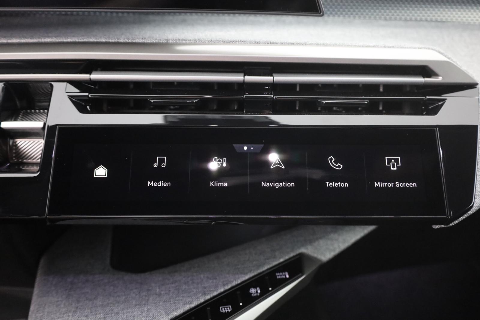Peugeot 3008 GT 1.2 Hybrid 145 Aut. LED ACC Navi AHK