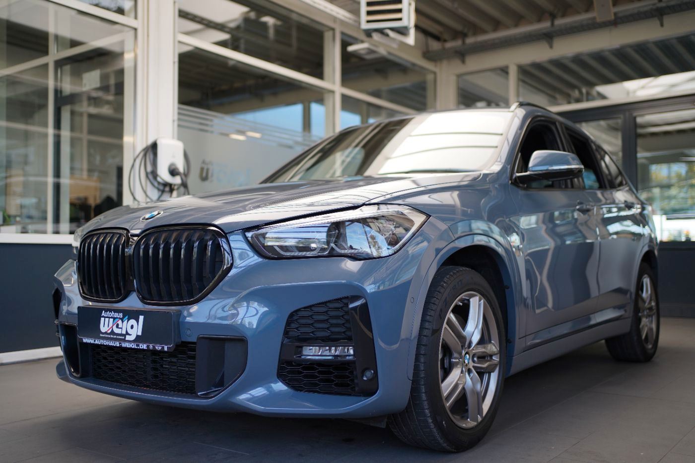 Fahrzeugabbildung BMW X1 xDrive20i M Sport Lenkradheiz+LED+AHK+Head Up