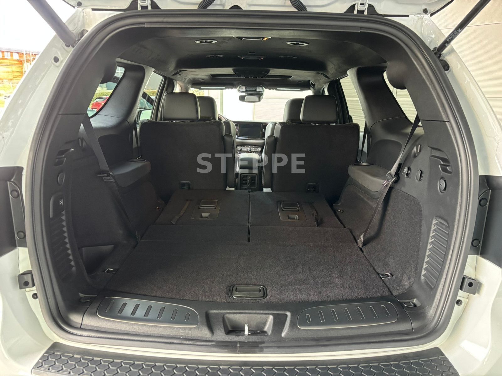 Dodge Durango SRT AWD 6,4 V8  AlcHEMY 6 Sitzer