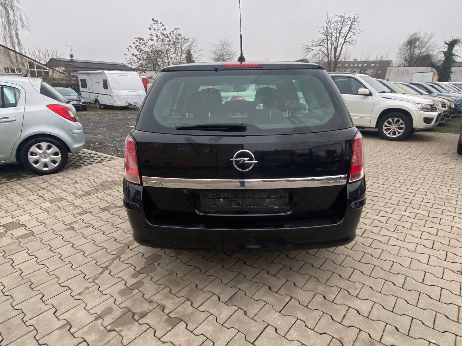 Opel Astra 2006 — photo 8