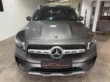 Mercedes-Benz GLB 220d 4Matic 1.HAND *ACC*BURMESTER*PANO*360° - Mercedes-Benz GLB 220 mit Panoramadach