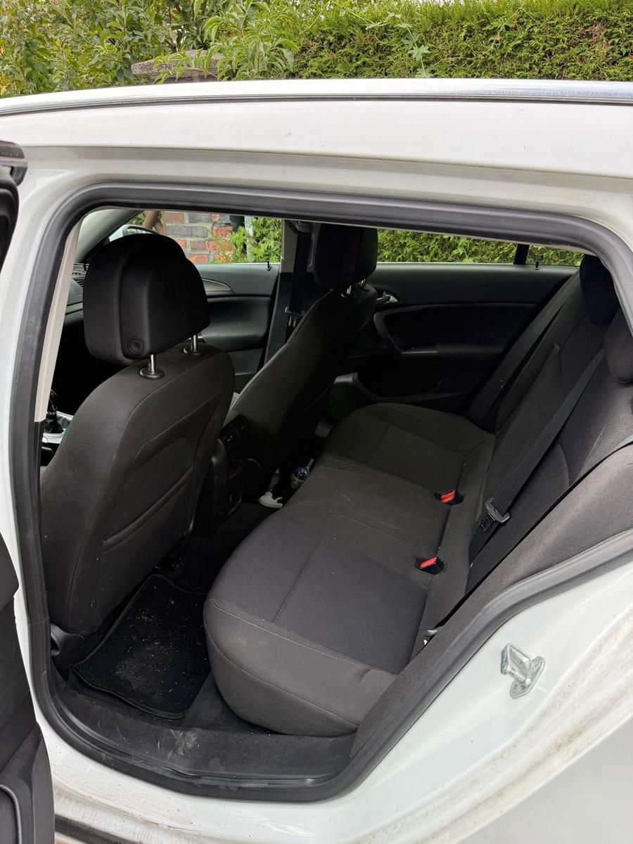 Opel Insignia 2009 — двигун