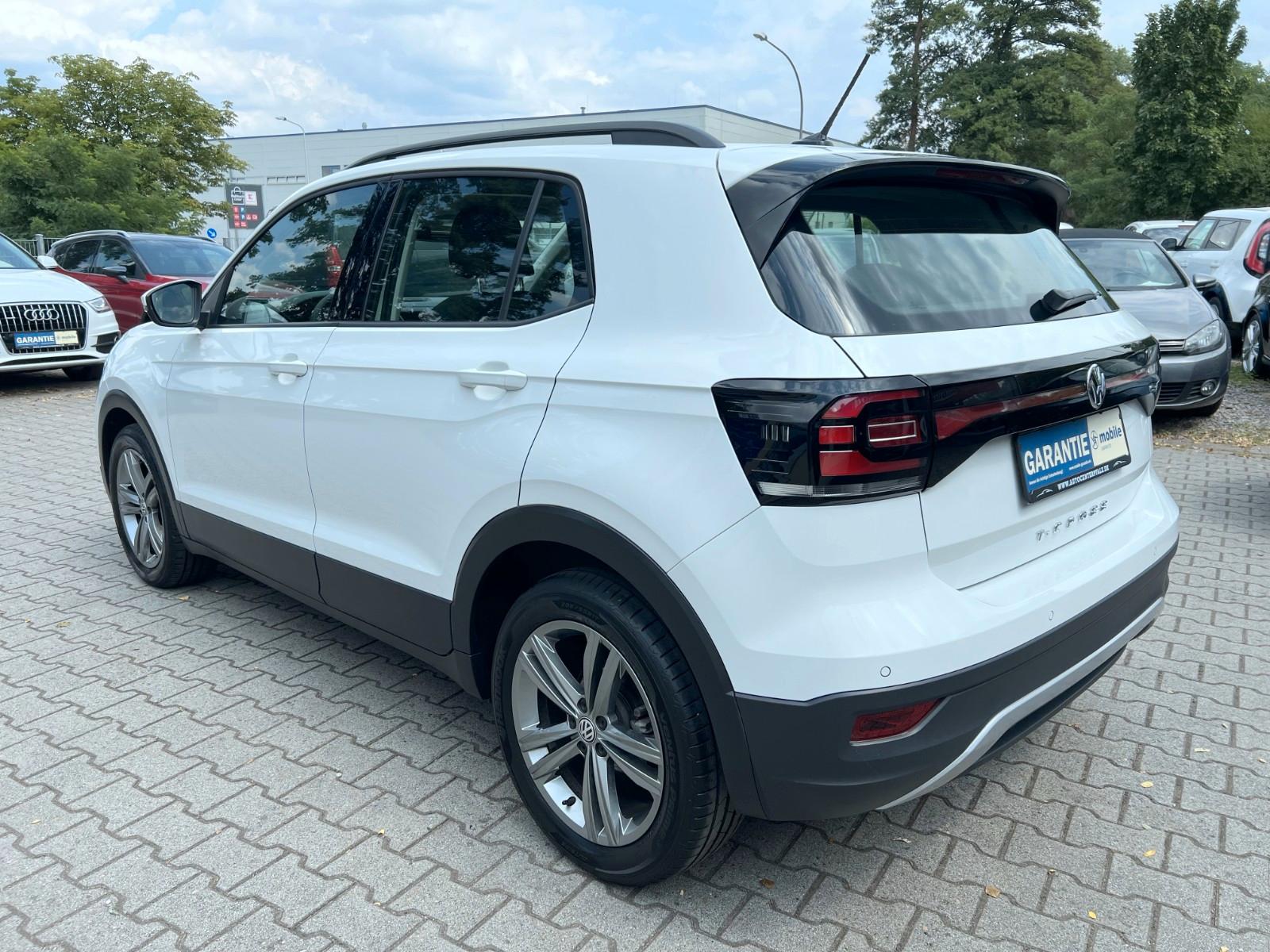 Volkswagen T-Cross Life Automatik*Carplay*PDC*S-Heft*1-Hand