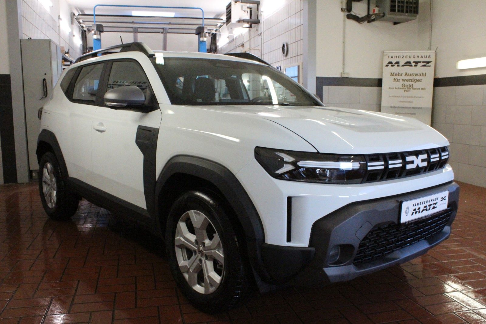 Fahrzeugabbildung Dacia Duster Hybrid 155 Expression *Winterpaket* MY26
