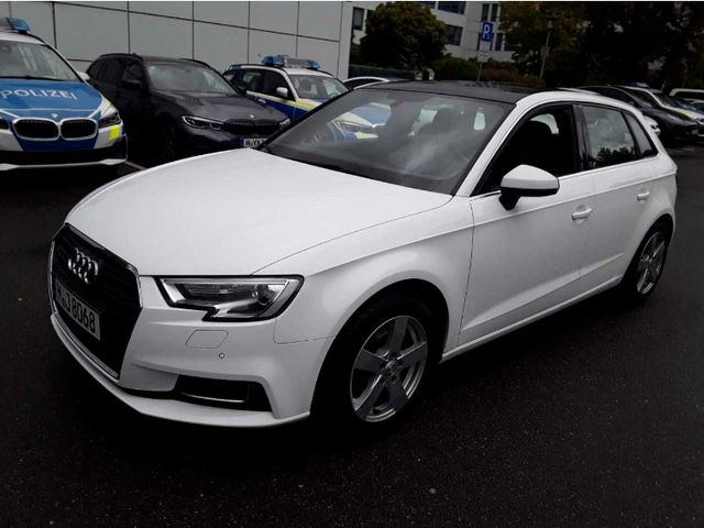 Audi A3 SB 1.5 TFSI Design XENON/NAVI/PANO/SHZ/8 FACH