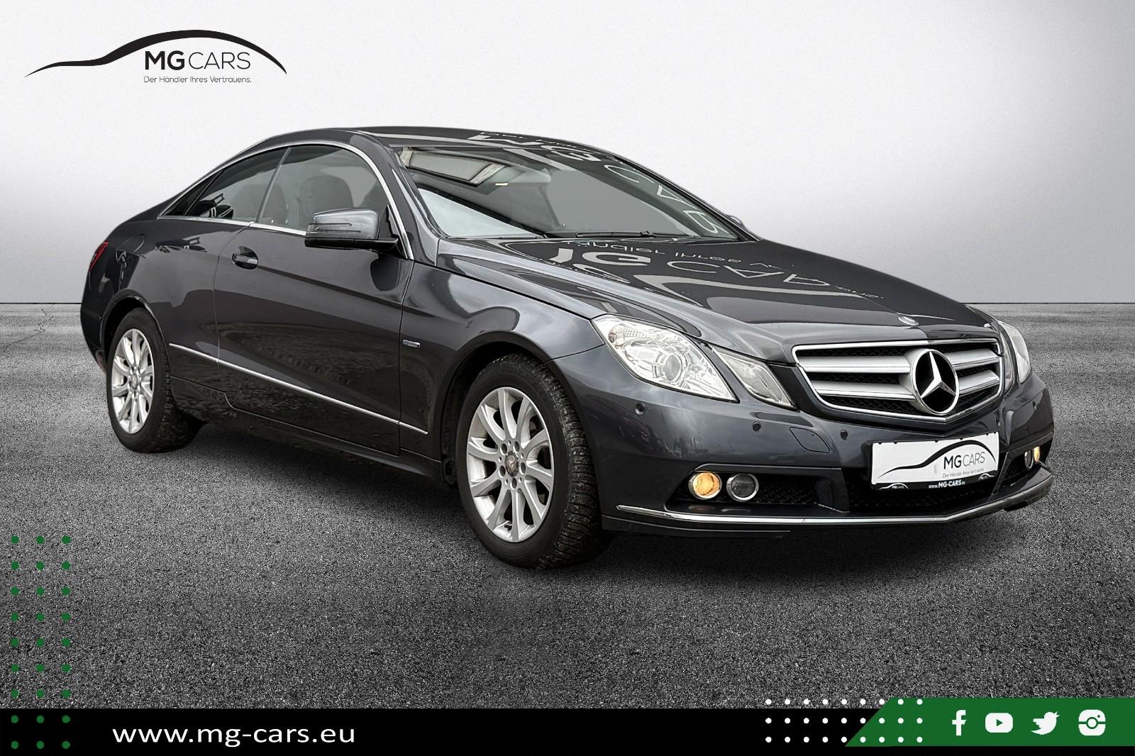 Mercedes-Benz E 250~Coupe~Vollleder~Navigation~PDC~SHZ~Top!