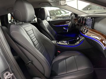 Fahrzeugabbildung Mercedes-Benz E 220d 4Matic Kamera Navi Sitzh Stop&Go Garantie
