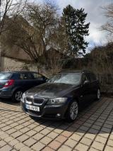 BMW E91 320i LCI - BMW 320: 320i E91