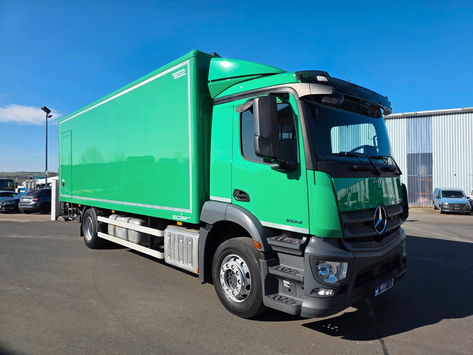 Fahrzeugabbildung Mercedes-Benz Actros 1824 L 4x2 LBW 2.000kg Tür Kamera Navi