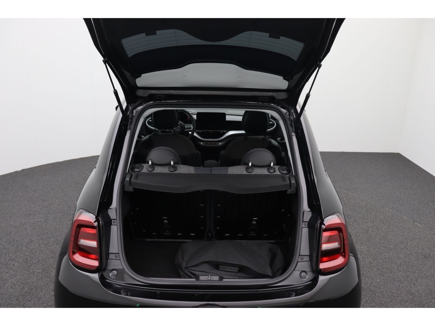 Fahrzeugabbildung Fiat 500e Neuer Icon Komfort Paket Tempomat Apple Car