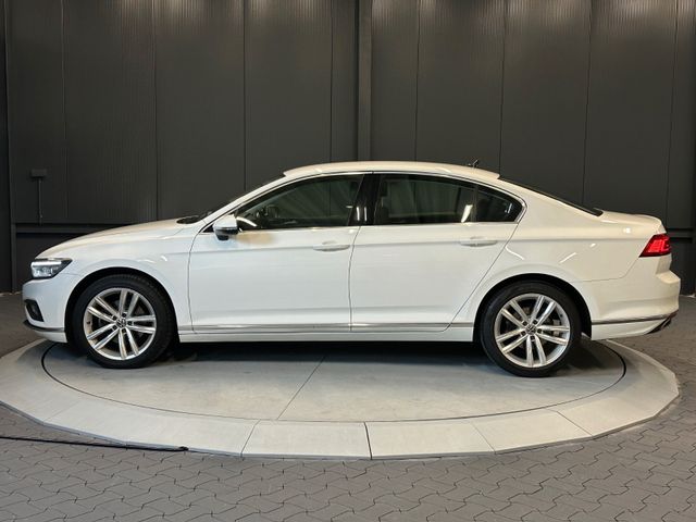 Volkswagen Passat Lim. Elegance*18Zoll*Standh*IQ.Light*KAME