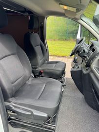 Renault Trafic - 12