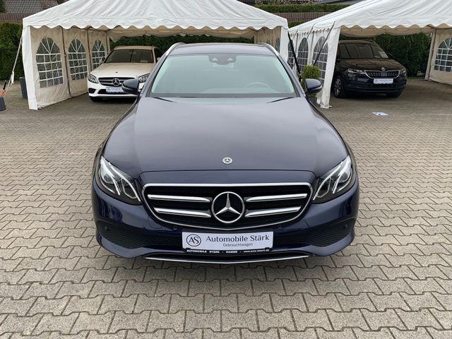 Fahrzeugabbildung Mercedes-Benz E 350 Td Avantgarde+LED+Comand+HeadUp+Kamera+AHK