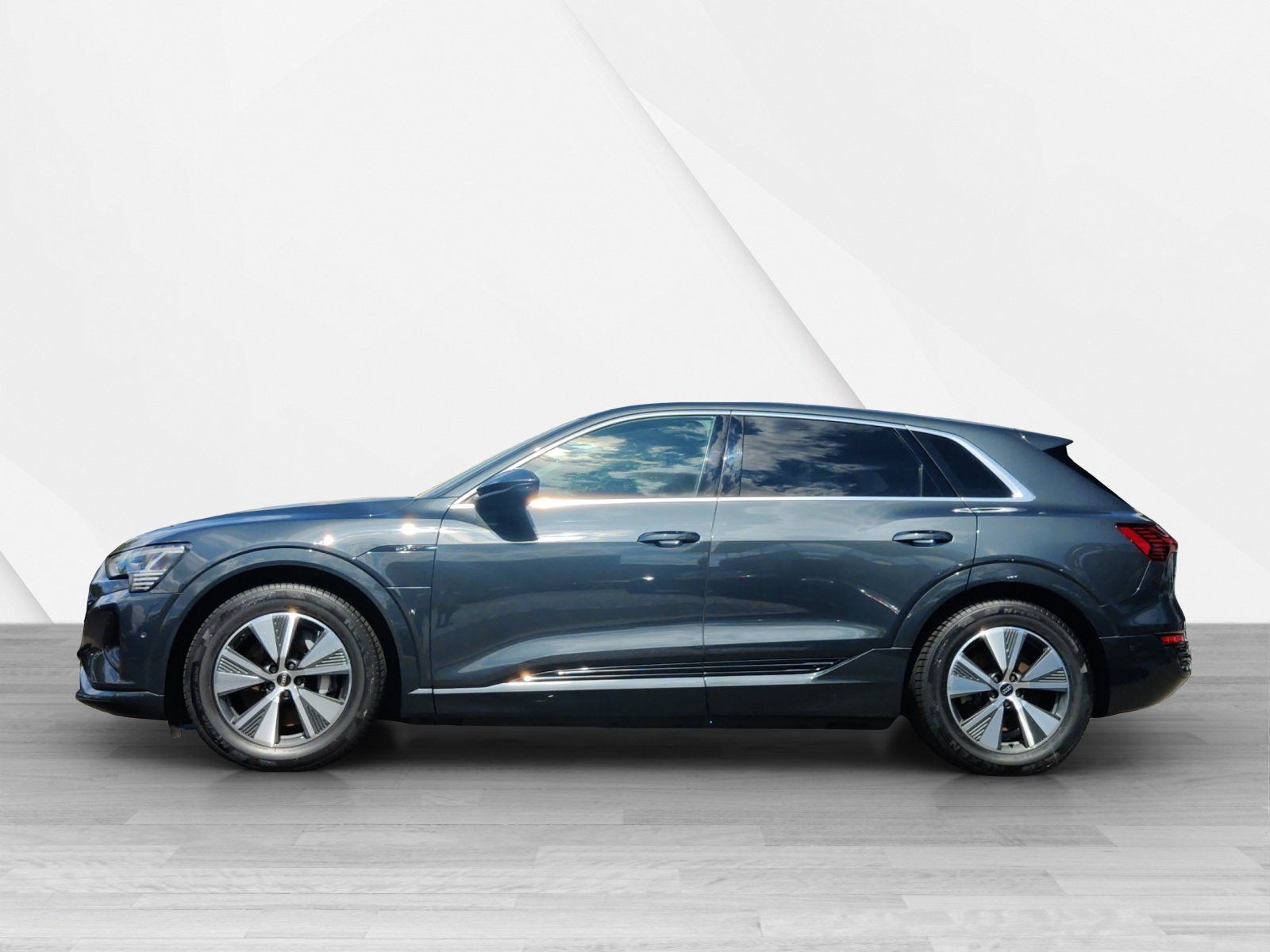 Fahrzeugabbildung Audi Q8 e-tron 55 quattro advanced 360,AHK,HUD,LED