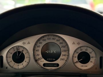 Mercedes E 350 - 11