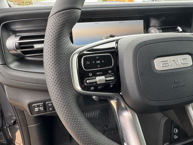 BAIC BJ40 2.0T 4WD 8 Gang AT PanoSitzhzg und Belüft.