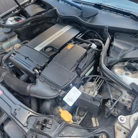 2004 Mercedes-BENZ C 180 照片 2