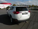 Toyota RAV 4 2,0-l-D-4D 4x4 Edition Edition - Toyota RAV 4 mit Diesel-Antrieb