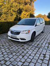 Chrysler Lancia Voyager Platinium 2,8 CRD *NAVI*LED... - Chrysler Voyager: Le