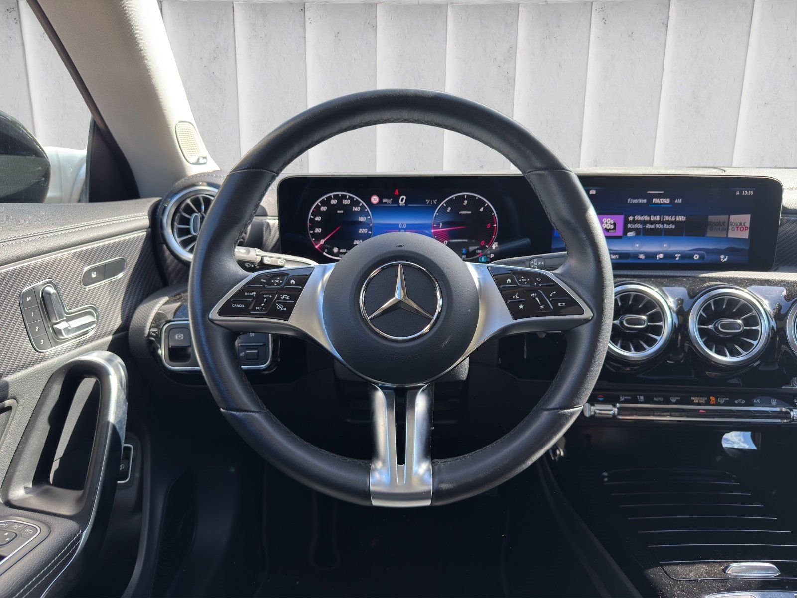 Mercedes-Benz CLA 220 d SB Night Panorama Burmester Sthz DIS foto 10