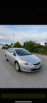 Opel Astra J 1.7 CDTI Scheckheft - Opel Astra mit Diesel-Antrieb: Kleinwagen