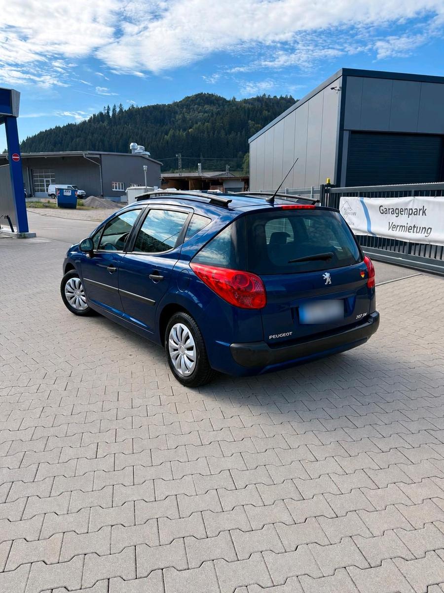 Peugeot 207 2009 — двигун 109 HP (80kW)