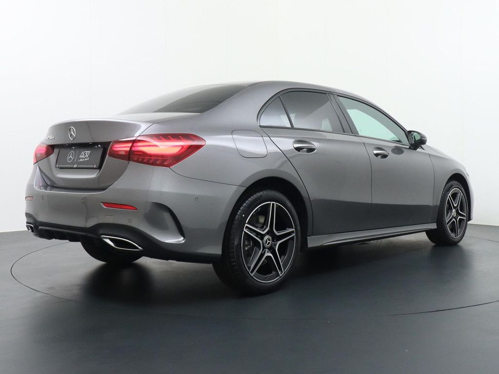 Mercedes-Benz A 250 e Star Edition AMG Line | Nightpakket | Ve