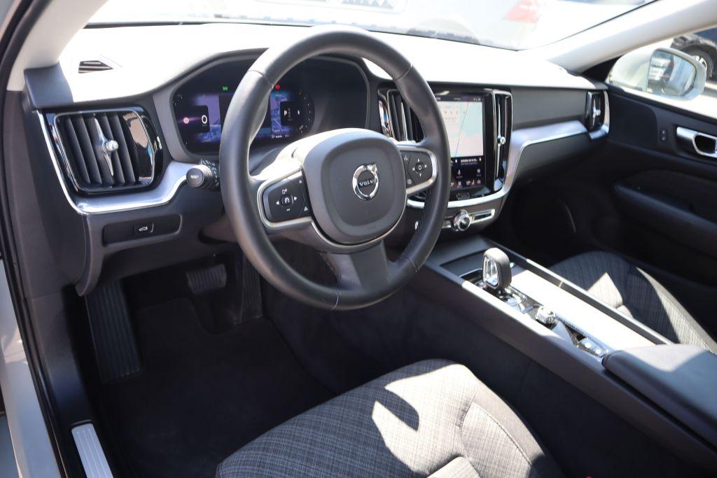 Volvo V60 B4 D Core NAVIGATION AHK R-CAM SHZG V+H, миниатюра 15