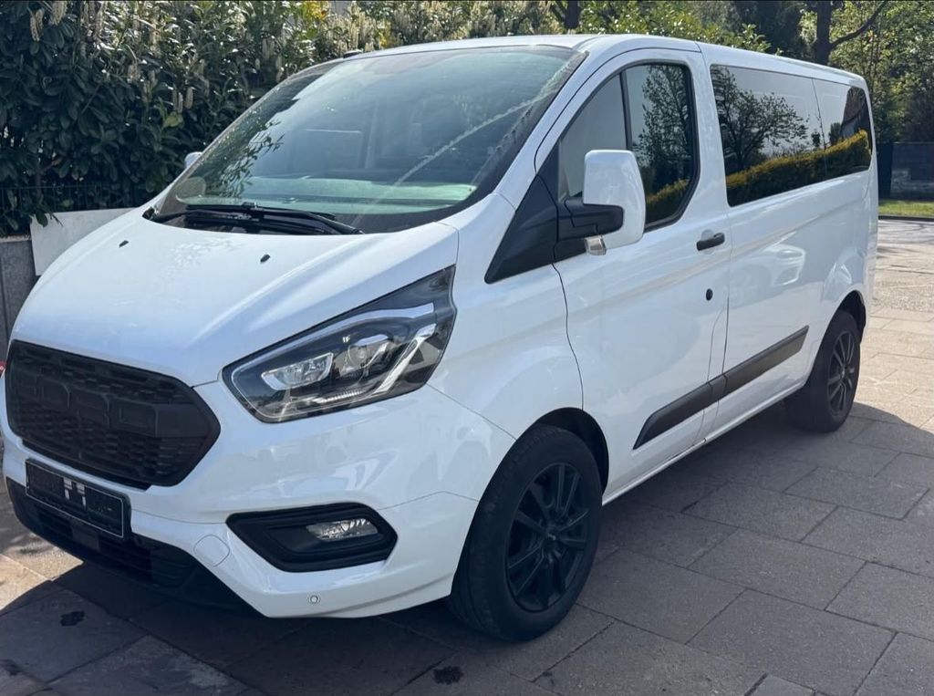 Image of Ford Transit Custom