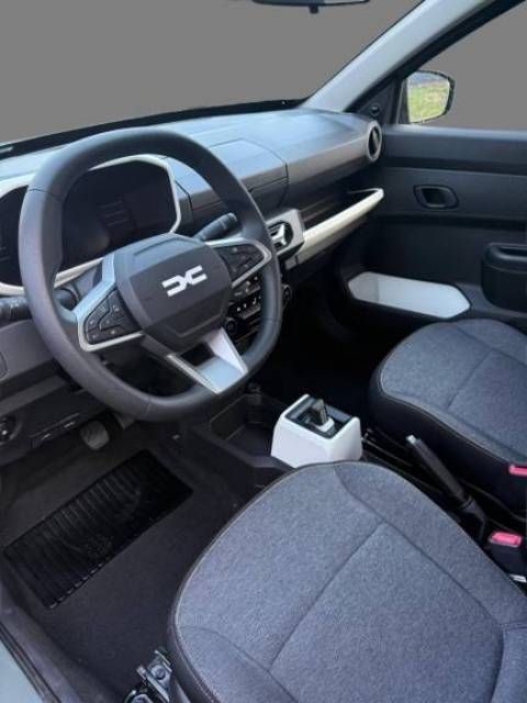 Fahrzeugabbildung Dacia Spring Essential ELECTRIC 45