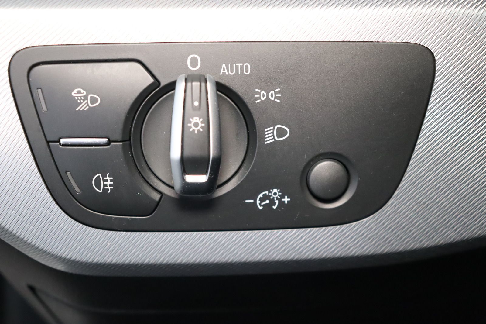 Fahrzeugabbildung Audi A5 Sportback 40 TFSI * LED * Navi * Keyless