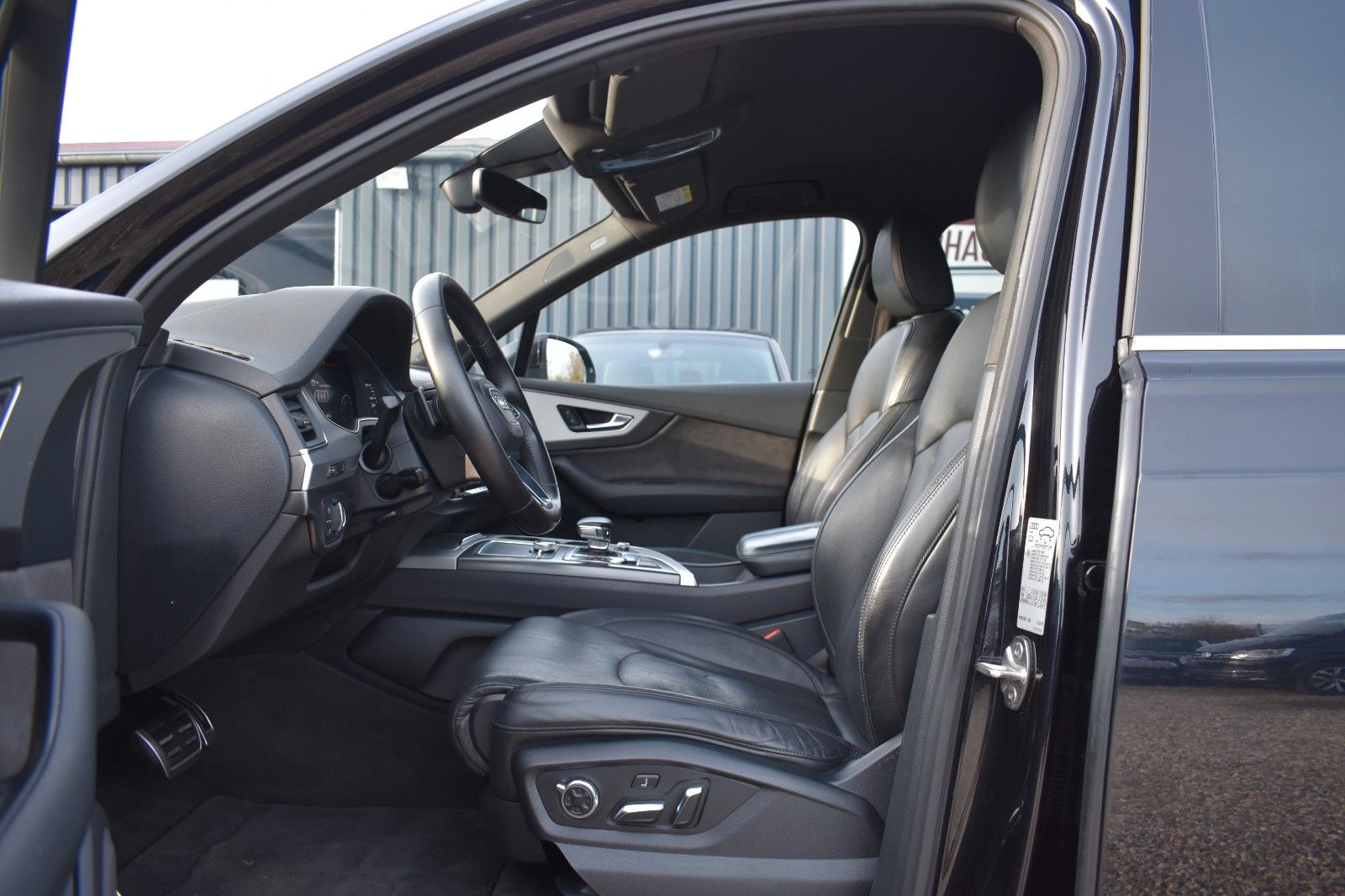 Fahrzeugabbildung Audi Q7 3.0 TDI quattro S Line Sitzbel. AHK Massage