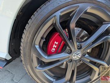 Volkswagen Golf - 9