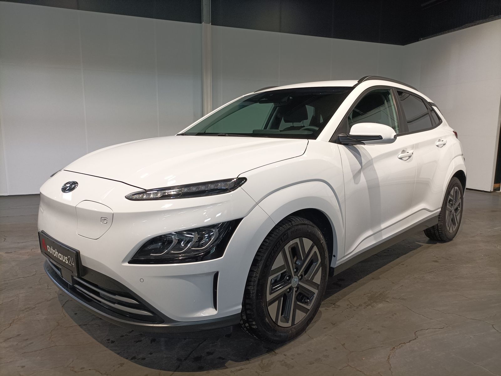 Hyundai Kona 64 kWh Trend LED|Navi|Kamera|Wä-Pu imagem 3