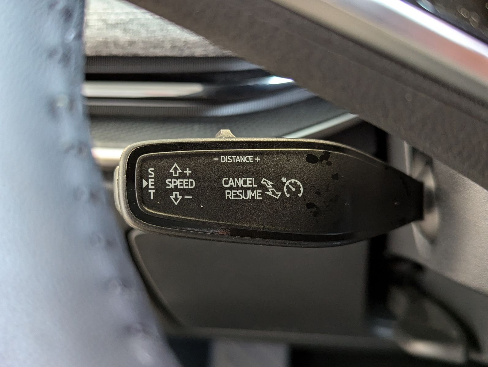 Fahrzeugabbildung SKODA Superb 2.0 TDI 4x4 Selection Matrix AHK 5J Garan