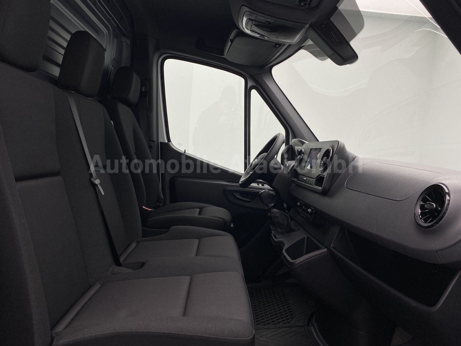 Fahrzeugabbildung Mercedes-Benz Sprinter 317 NAVI+ 360° KAMERA+ SITZHEIZ. 8646