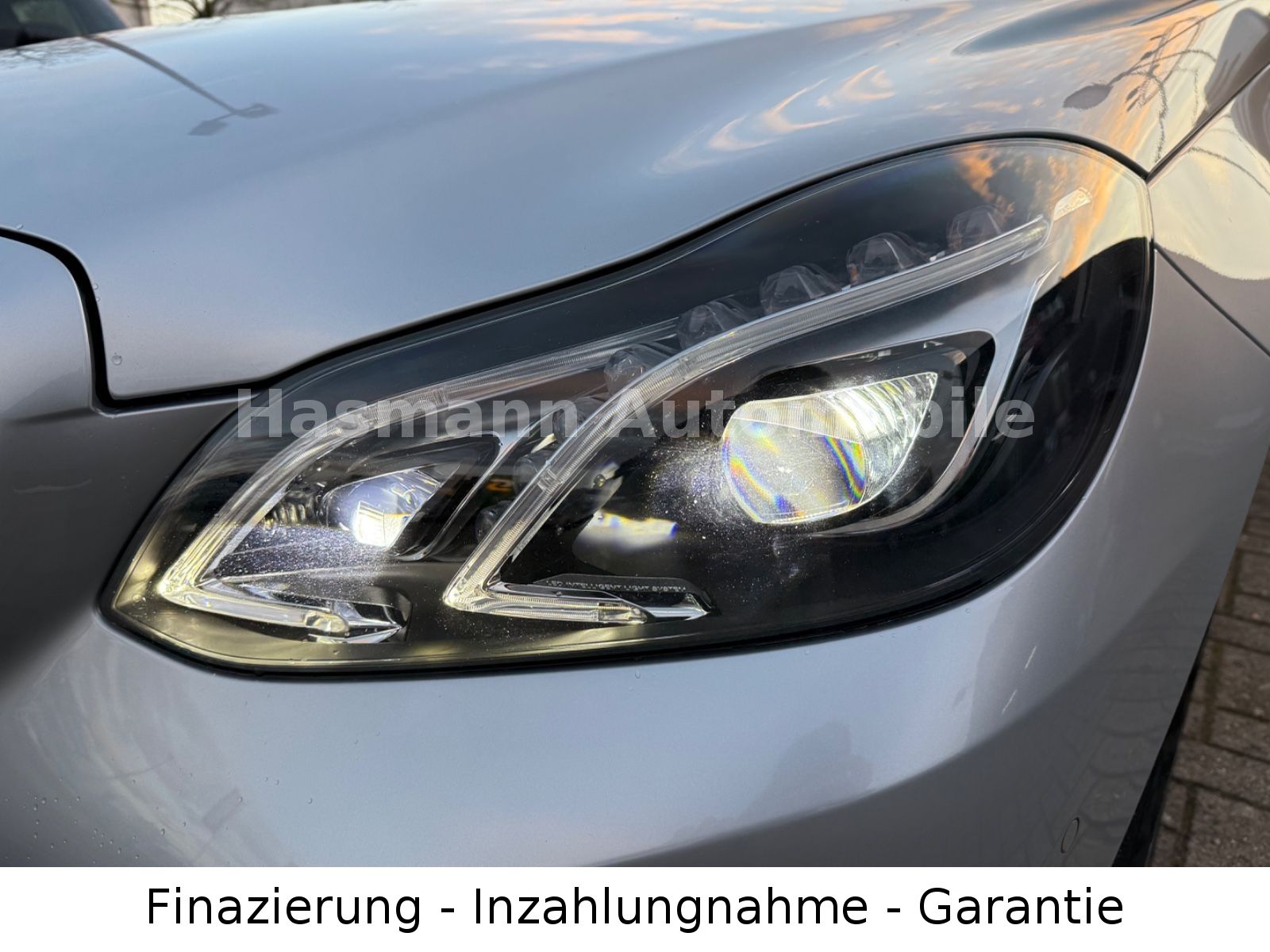 E 220 E Limousine E 220 CDI BlueEfficiency*2.HAN