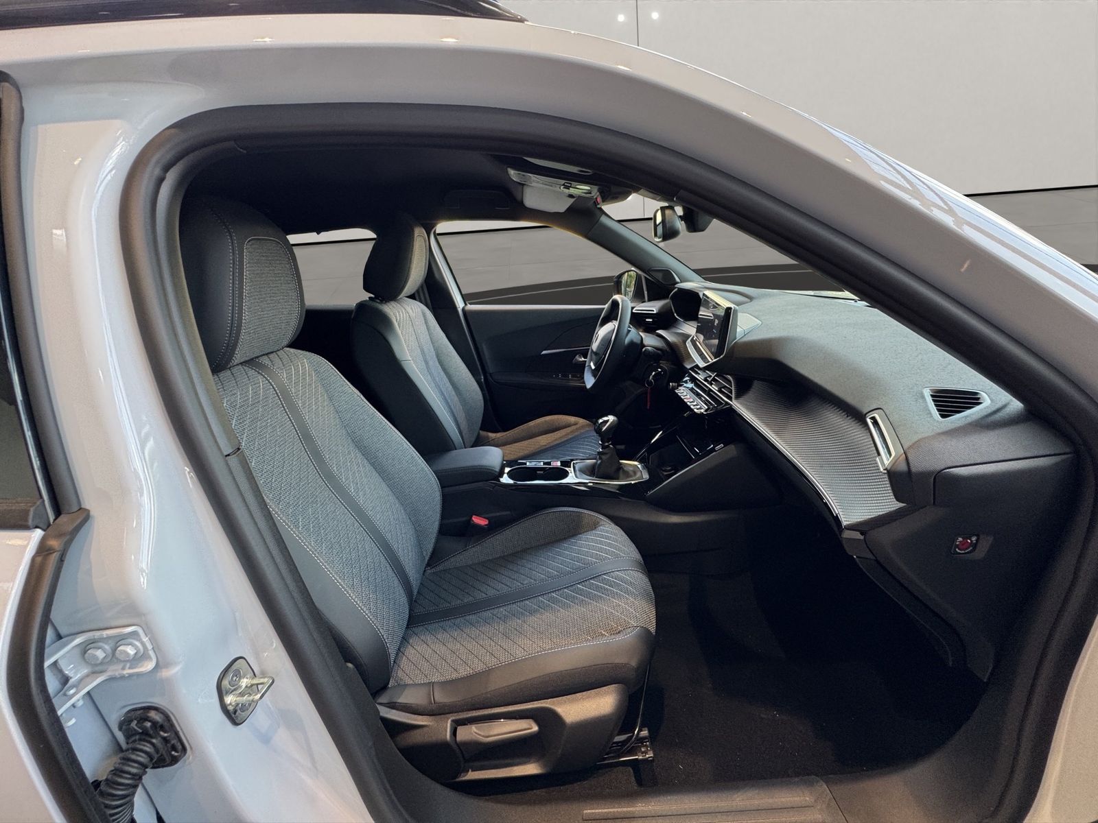 Peugeot 2008 - Bild 16