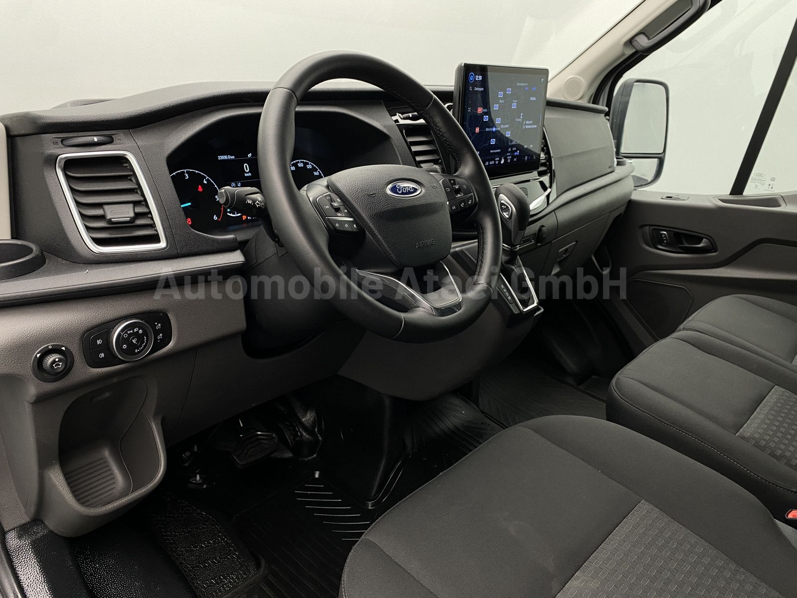 Fahrzeugabbildung Ford Transit 350 L3H2 Automatik *Facelift* NAVI (3813
