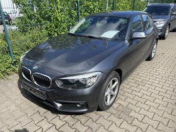 Fotografie BMW 118 i Advantage 8- fach bereift