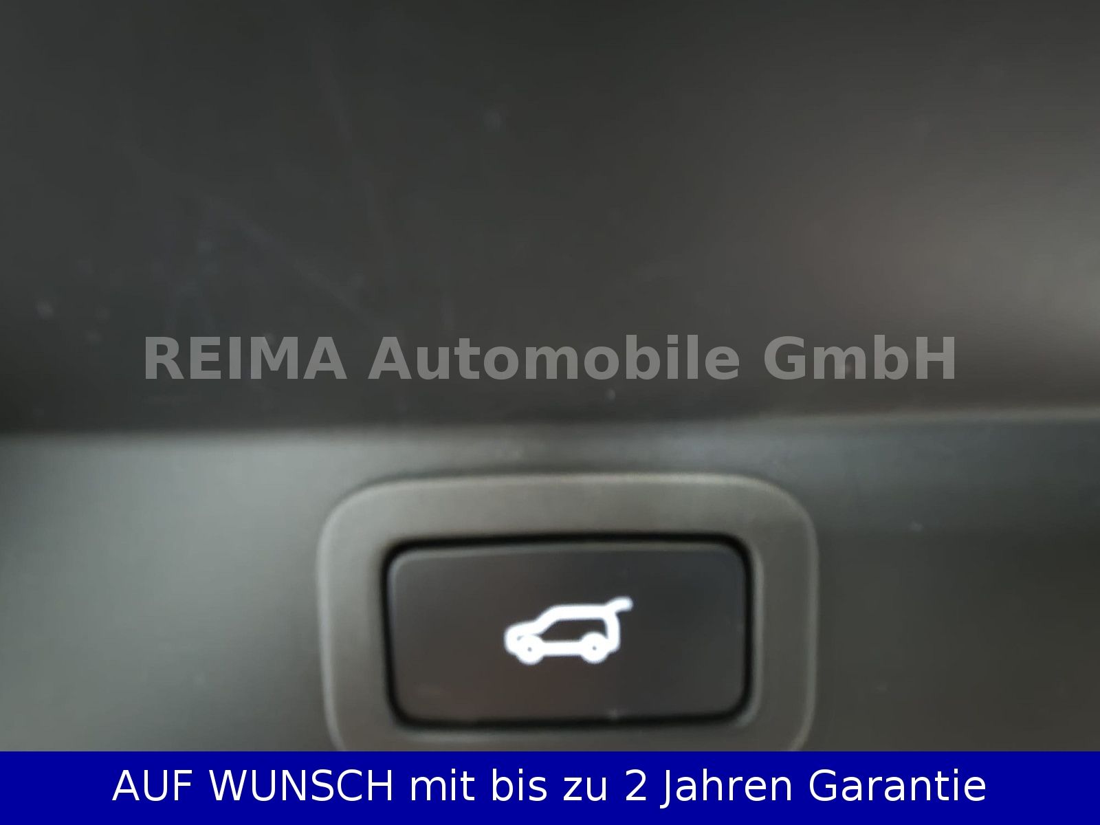Fahrzeugabbildung Land Rover Range Rover Sport HSE P 400E Hybrid, Matrix