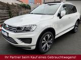 Volkswagen Touareg 3.0 V6 TDI Executive R-Line AHK Sonderm. - VW Touareg Gebrauchtwagen in Hannover