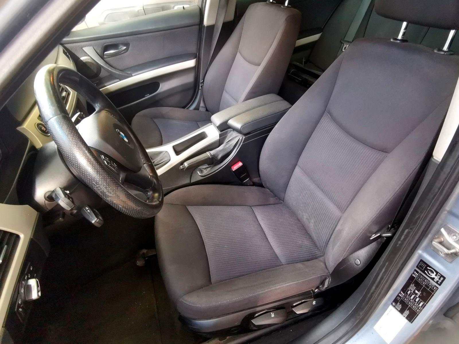 BMW 318 2011 — photo 5